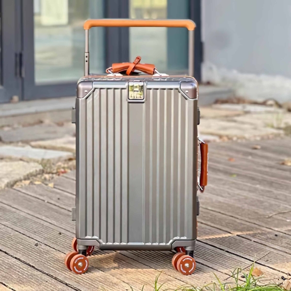 GLIDE 快拆滑板輪行李箱 寬桿箱