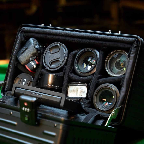 防爆机长白底图-22 皇家防爆機長箱 全鋁鎂合金行李箱 20/22/24吋 金屬行李箱 機長箱